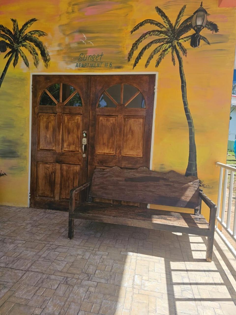 Fish Tobago Guesthouse Or Joy And Brandon Guesthouse Buccoo 部屋 写真