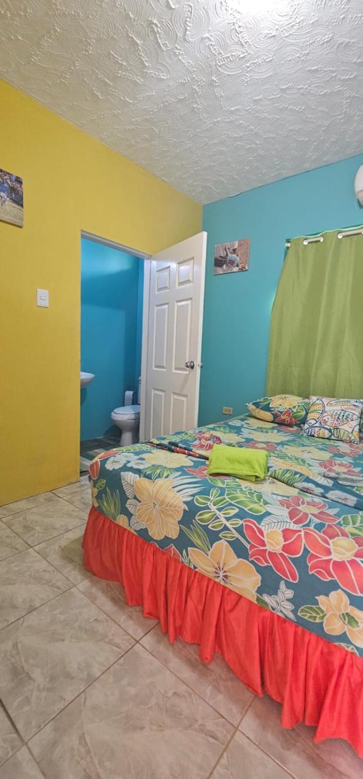 Fish Tobago Guesthouse Or Joy And Brandon Guesthouse Buccoo 部屋 写真
