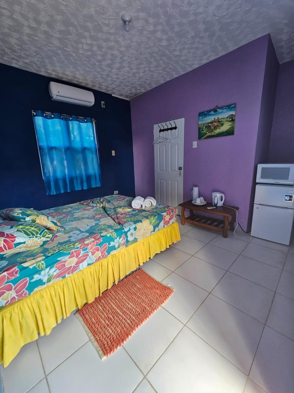 Fish Tobago Guesthouse Or Joy And Brandon Guesthouse Buccoo 部屋 写真