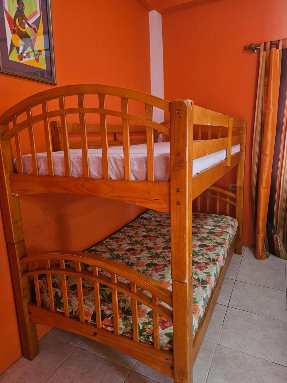 Fish Tobago Guesthouse Or Joy And Brandon Guesthouse Buccoo 部屋 写真