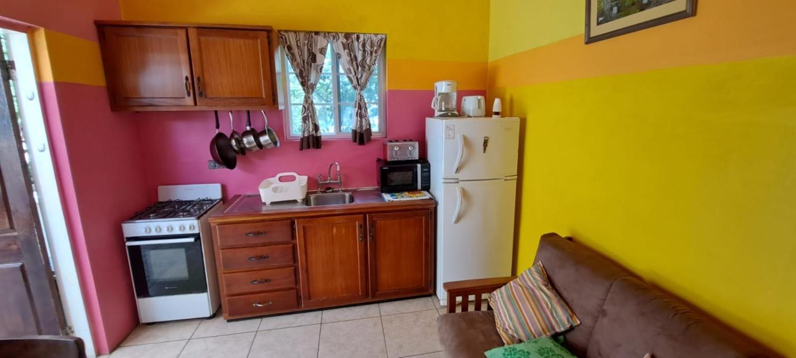 Fish Tobago Guesthouse Or Joy And Brandon Guesthouse Buccoo エクステリア 写真